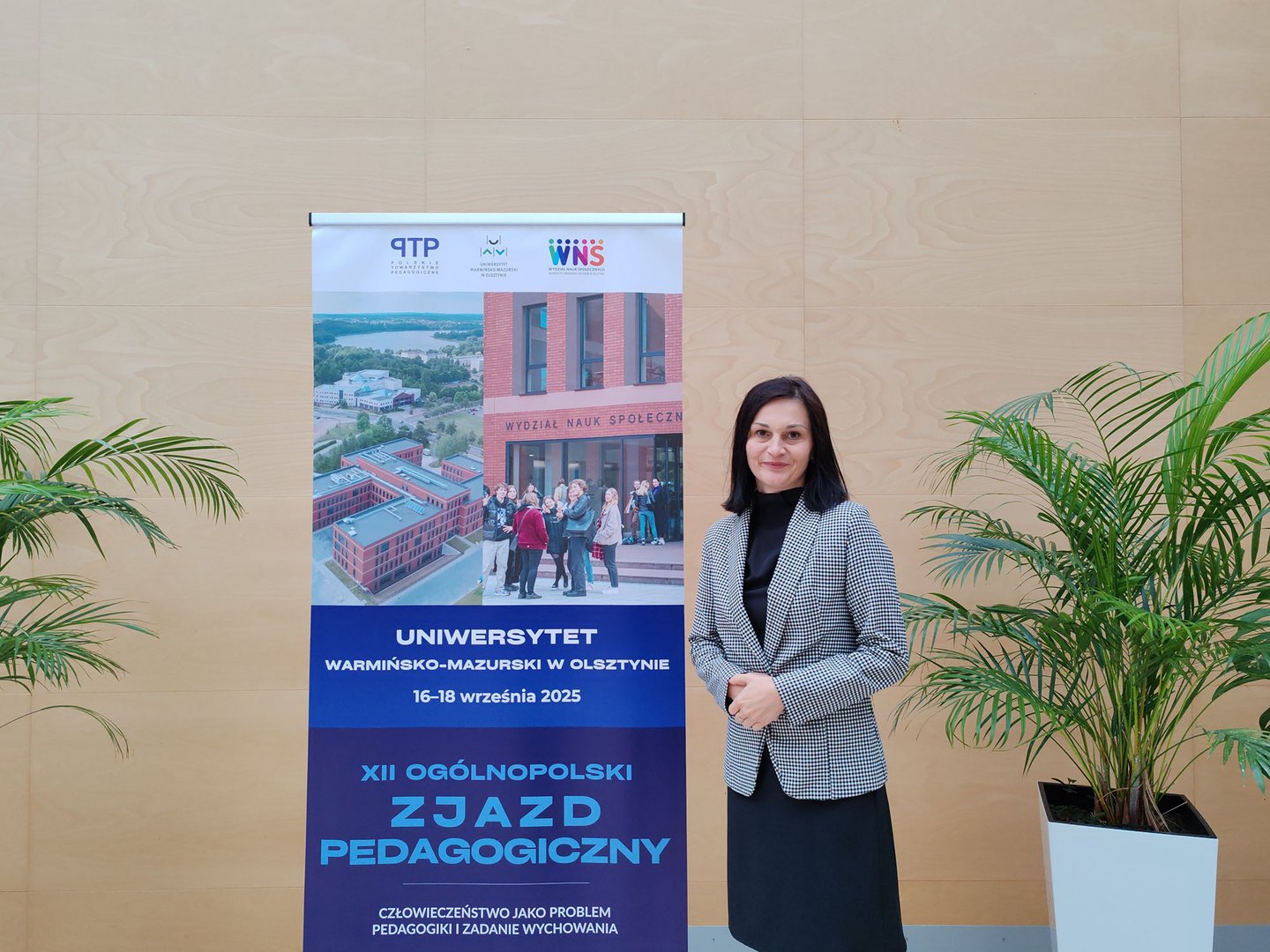 prelegentka podczas konferencji