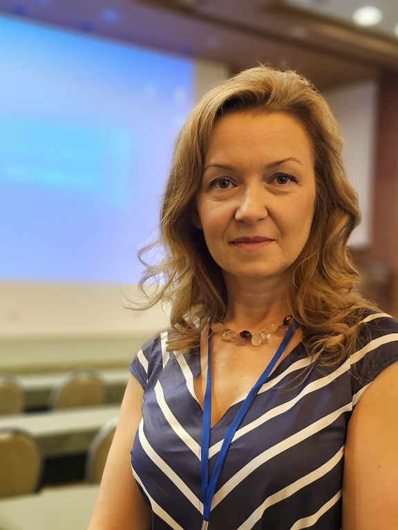 Dr Anna Wyrwicka-Drewniak