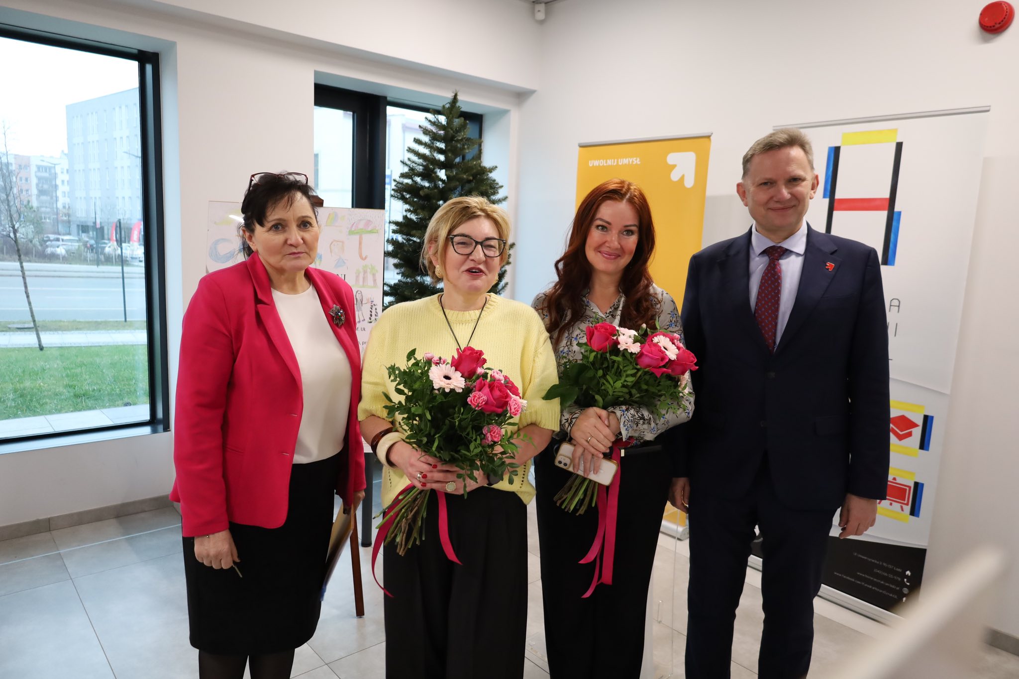 Zapatrzeni – zasłuchani – zaczytani: Dziecięce strategie uczenia się przez zdziwienie