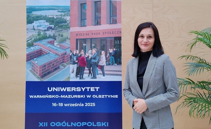 prelegentka podczas konferencji