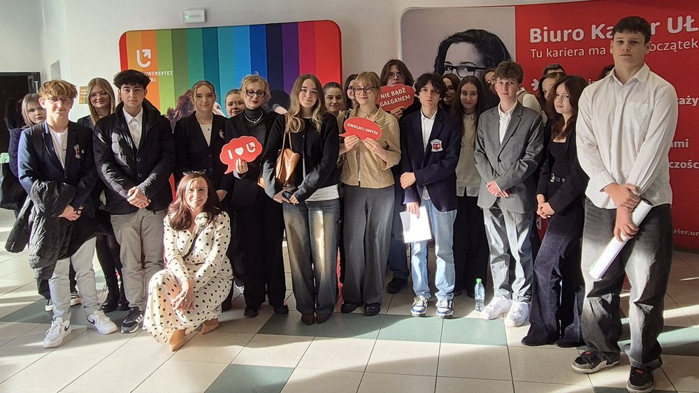 uczestnicy programu wraz dr Karoliną Kołodziej