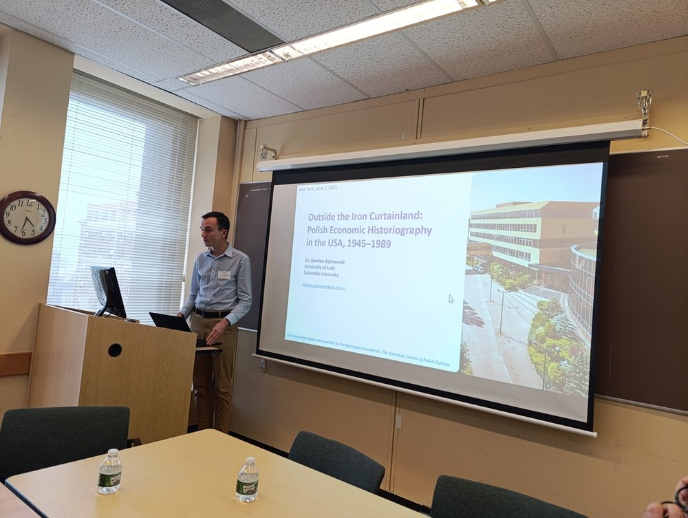 Dr Damian Bębnowski