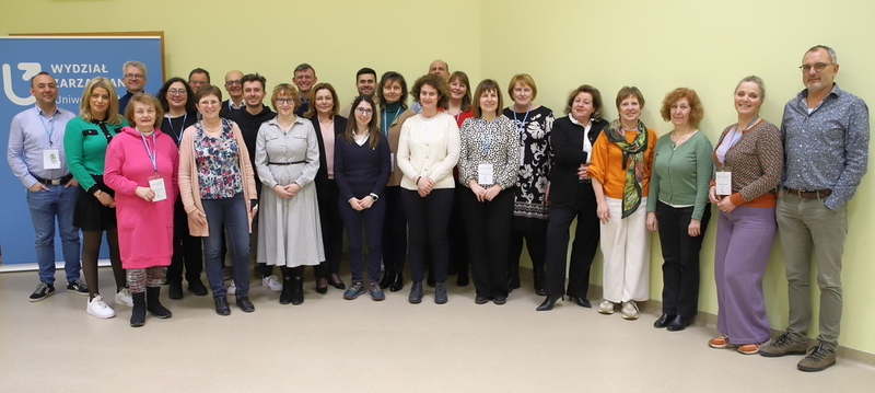 Zdjęcie grupowe uczestników EAW