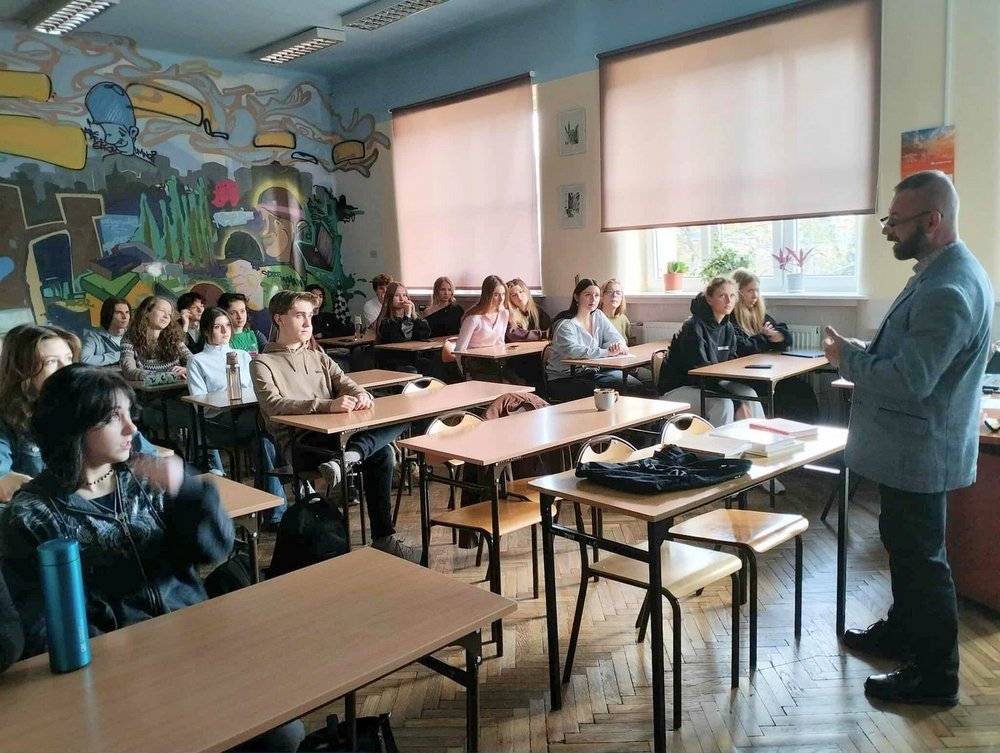 Prof. Kępiński w XVI LO