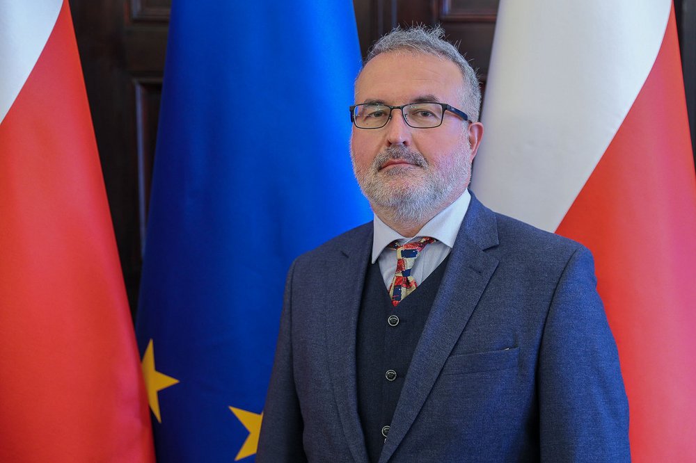 prof. Piotr Szukalski